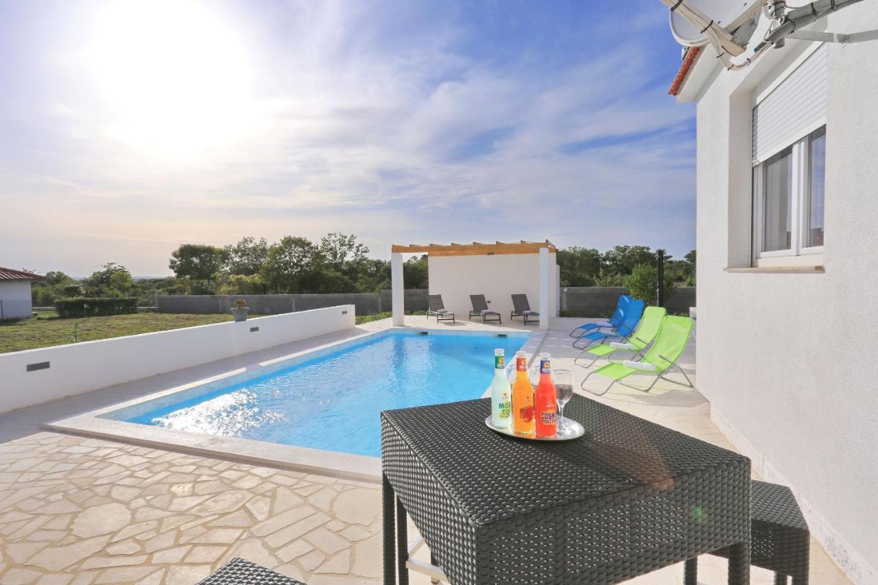 Holidayhouse Alirio With Heated Pool. Vrsi Ngoại thất bức ảnh