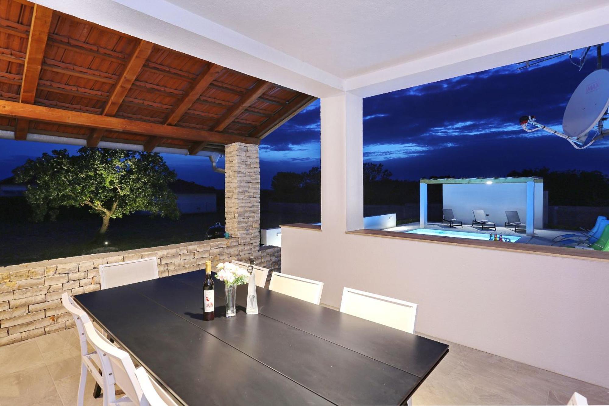 Holidayhouse Alirio With Heated Pool. Vrsi Ngoại thất bức ảnh