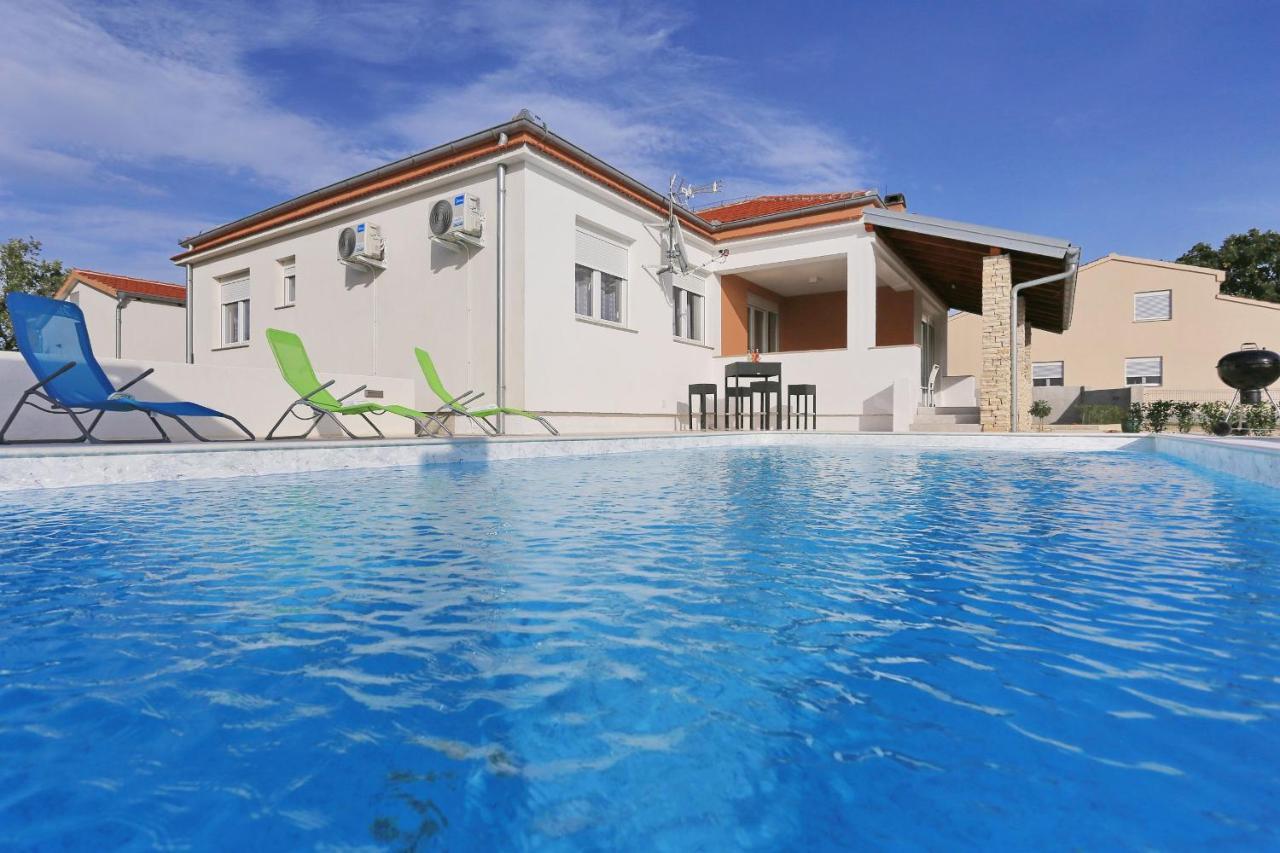 Holidayhouse Alirio With Heated Pool. Vrsi Ngoại thất bức ảnh