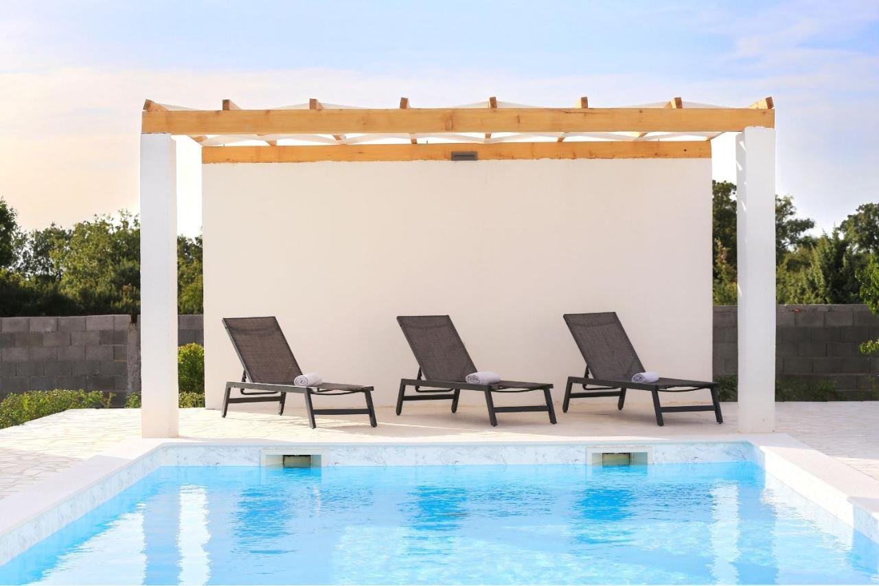Holidayhouse Alirio With Heated Pool. Vrsi Ngoại thất bức ảnh