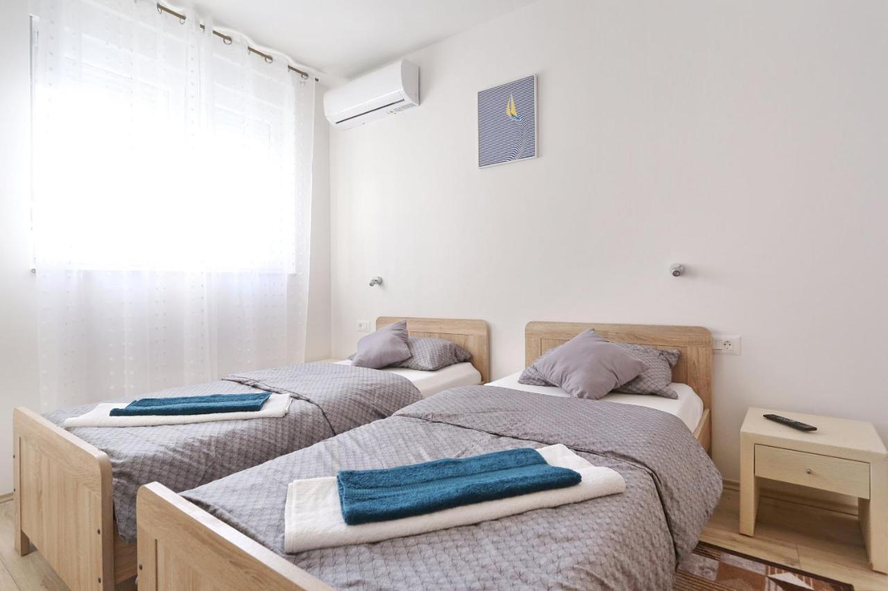 Holidayhouse Alirio With Heated Pool. Vrsi Ngoại thất bức ảnh