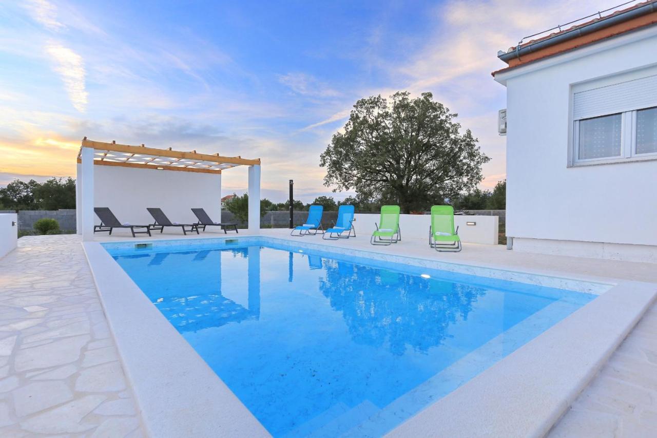 Holidayhouse Alirio With Heated Pool. Vrsi Ngoại thất bức ảnh